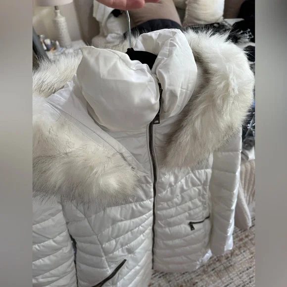 Laundry by Shelli Segal Women's Faux-Fur-Trim Hooded Puffer Coat size M - Picture 8 of 13